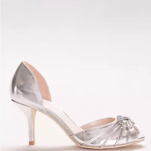 David’s Bridal DESI Silver Metallic Embellished Peep Toe Pumps Size 9 - Picture 1 of 16